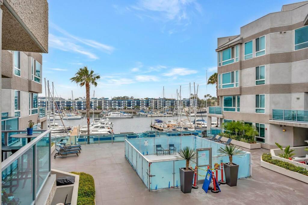 Apartment 8 Marina Penthouse Water Front *