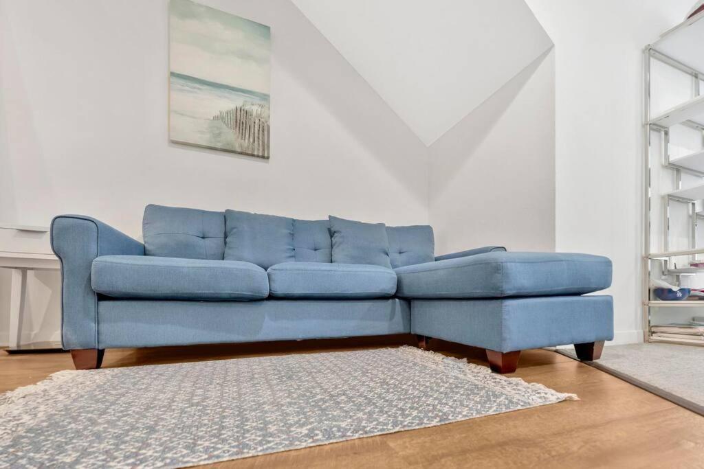 8 Marina Penthouse Water Front Apartment *