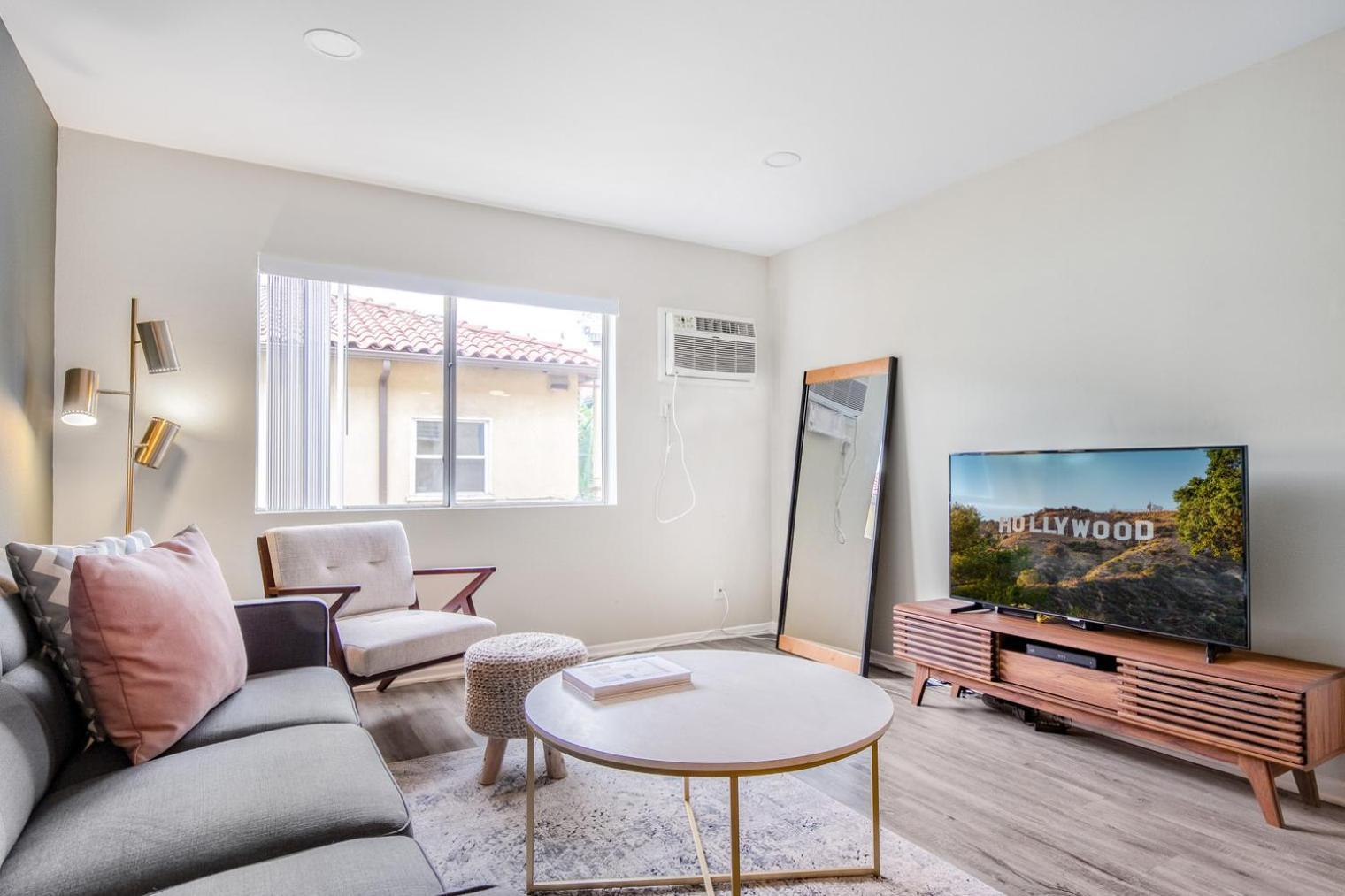 Apartment Hollywood 1br W Pool Nr Griffith Park Trails Lax-117 Los Angeles