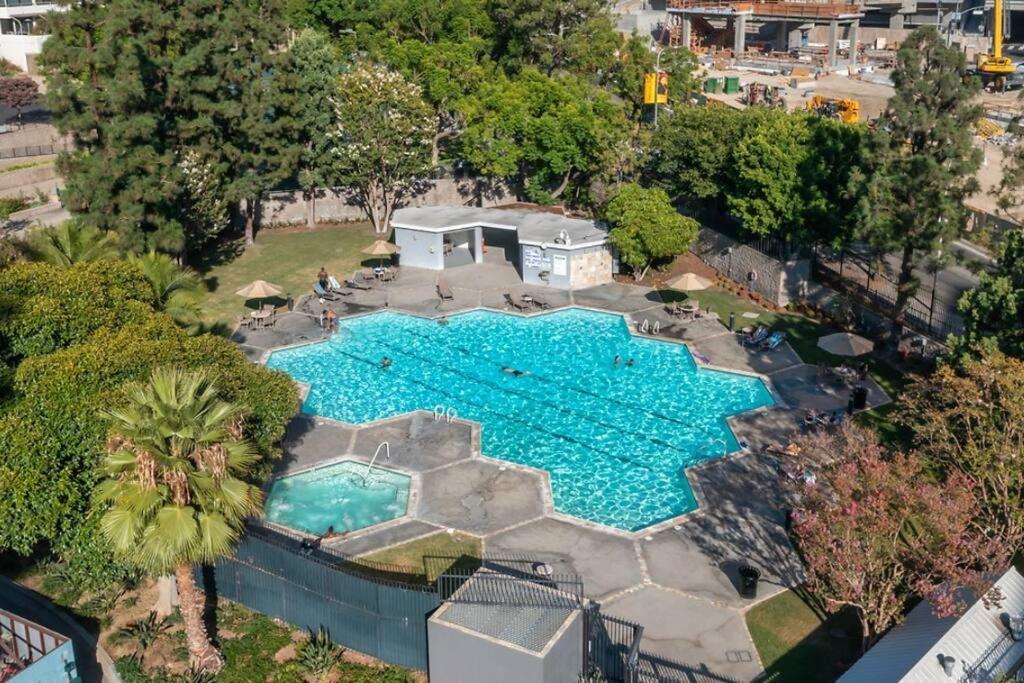Downtown La - Mamba - Free Indoor Parking! Apartment