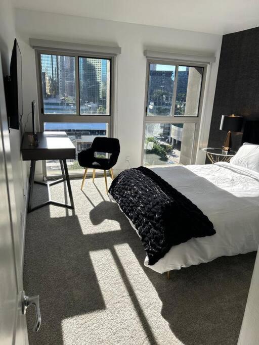 Apartment Downtown La - Mamba - Free Indoor Parking!
