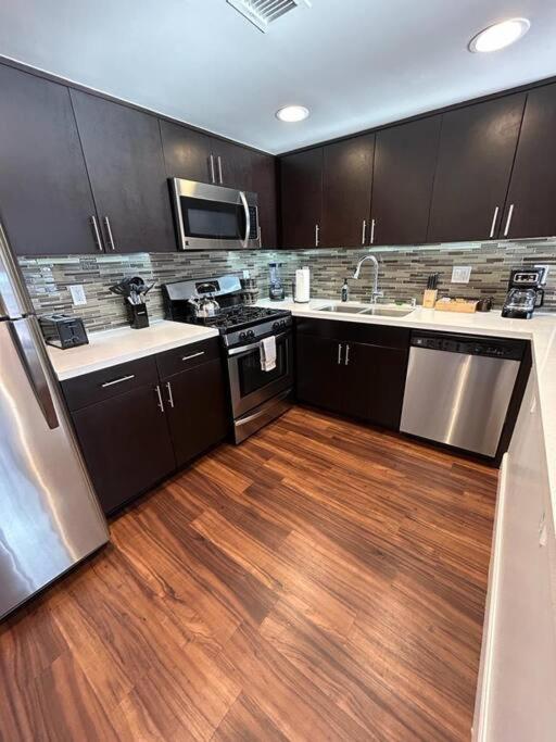 Downtown La - Mamba - Free Indoor Parking! Apartment