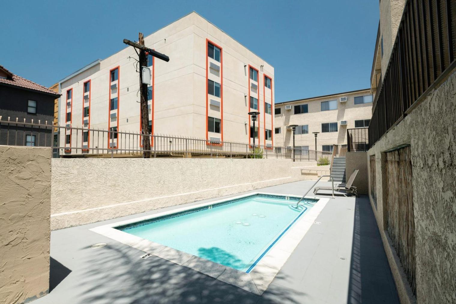 Apartment Hollywood 1br W Pool Nr Griffith Park Trails Lax-117