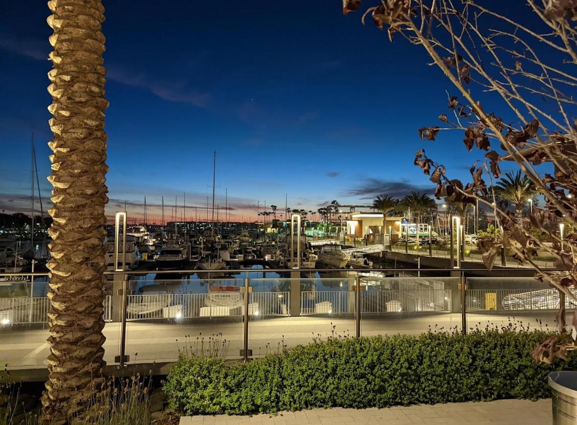 Luxe Marina Del Rey Apartment,parking, Gym, Pool, Jacuzzi,bbq * Los Angeles