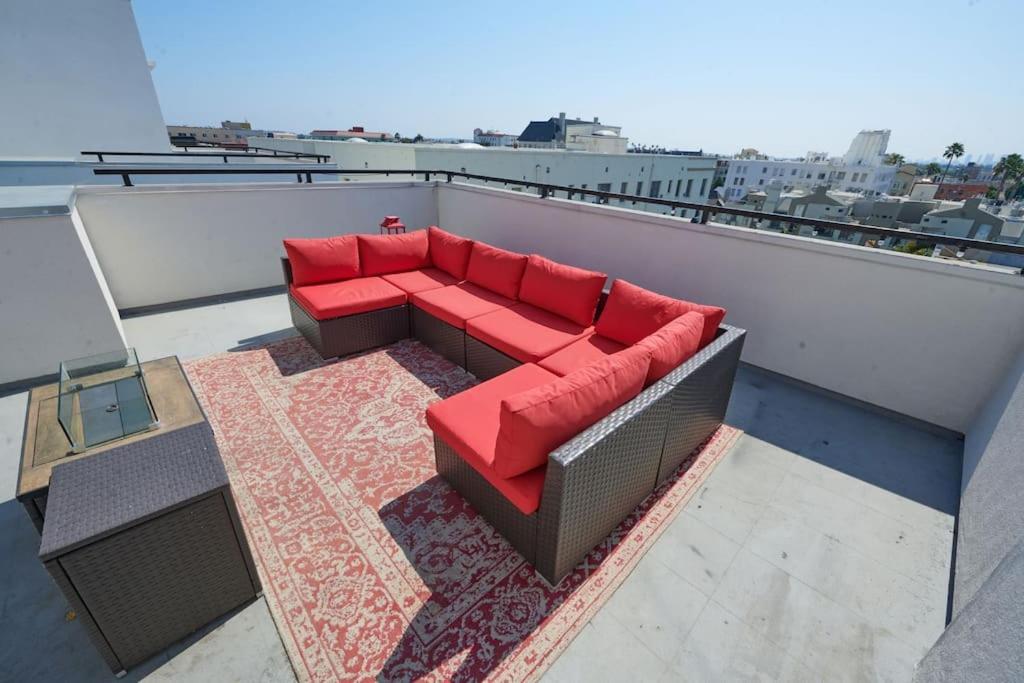 $3m Penthouse In K-town With Private Roof Deck Los Angeles