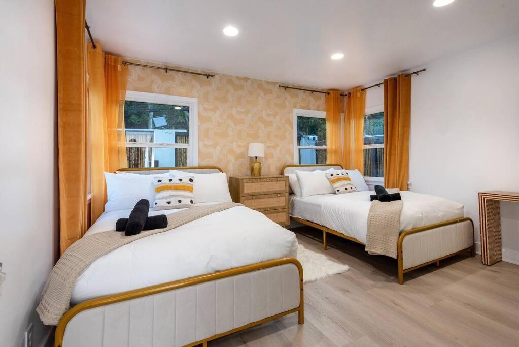 Apartment Luxurious Bel Air W/ Jacuzzi! 2bd 2ba