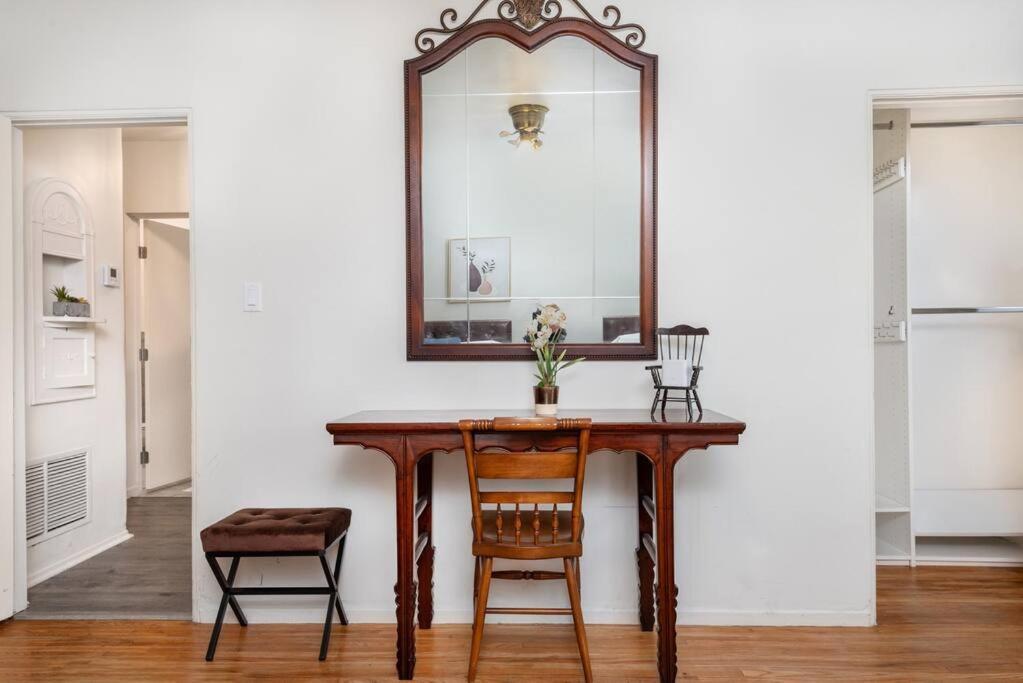 Chic And Spacious 3br Gem In La * Los Angeles