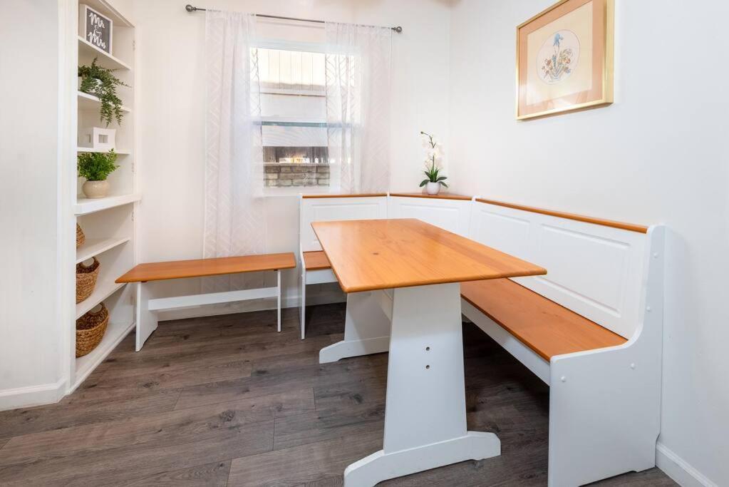 Apartamento Chic And Spacious 3br Gem In La