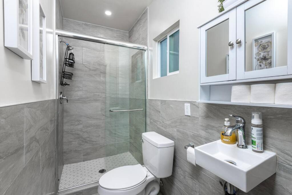 Apartamento Chic And Spacious 3br Gem In La