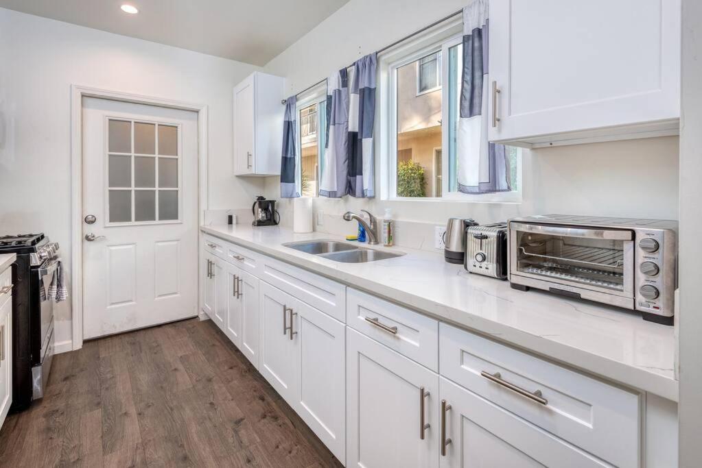 Chic And Spacious 3br Gem In La *