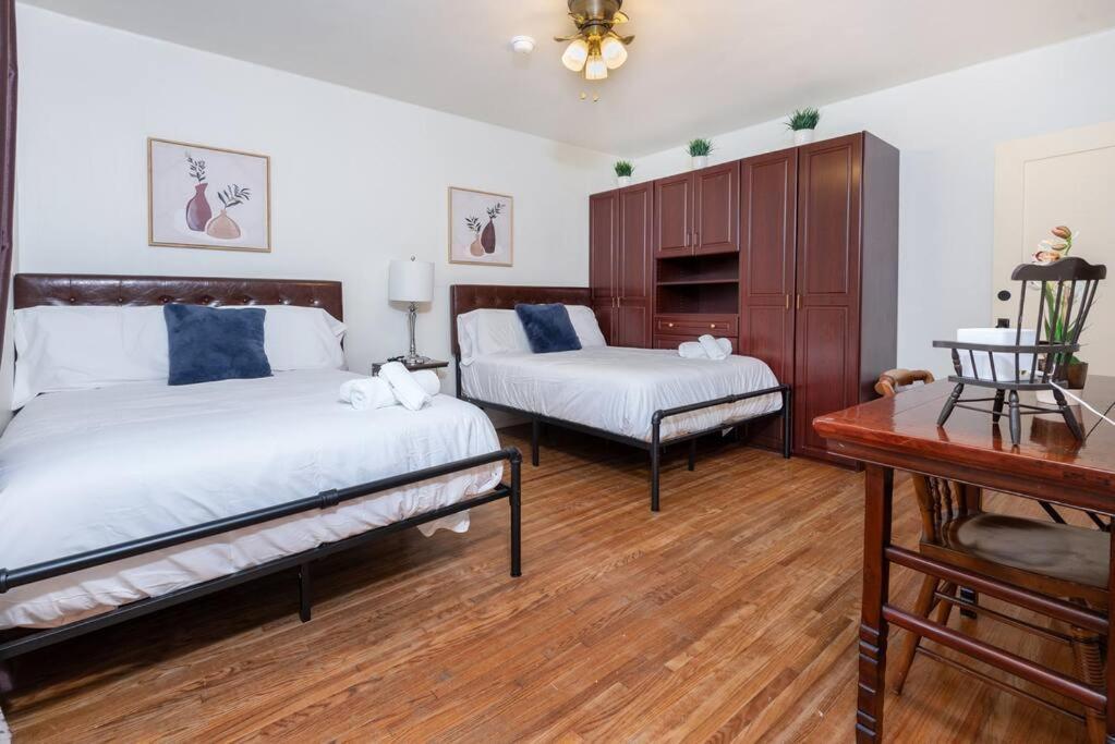 Apartamento Chic And Spacious 3br Gem In La