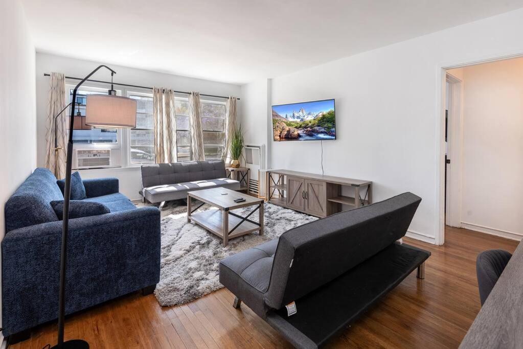 Apartamento Chic Apt. With Hot Tub - Ultimate La Experience *