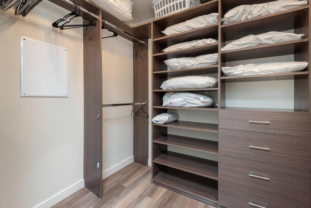 Luxurious Penthouse In Beverly Hills - Sleeps 10 Apartment Los Angeles