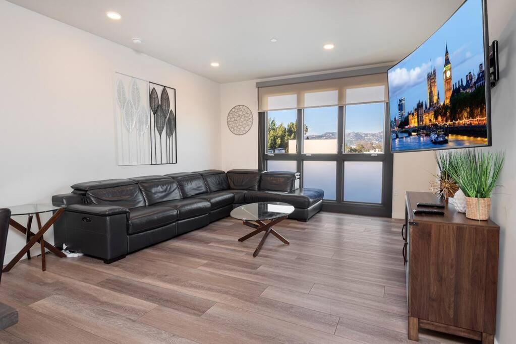Apartment Luxurious Penthouse In Beverly Hills - Sleeps 10 *