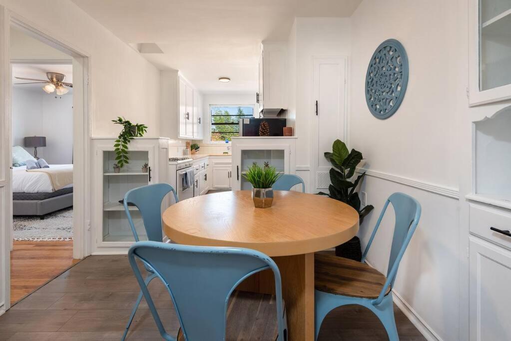 Luxe 1-bedroom W/ Hot Tub Los Angeles