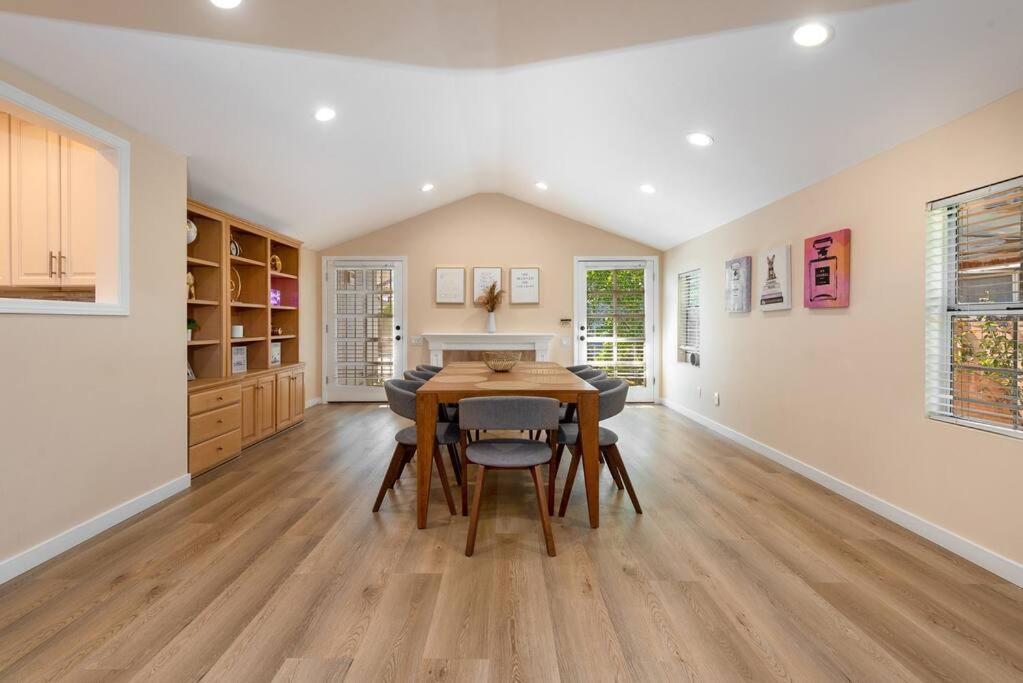 Luxury 3br House W/ Jacuzzi & Big Backyard! *