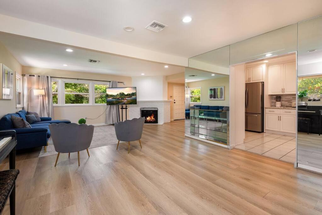 Luxury 3br House W/ Jacuzzi & Big Backyard! *