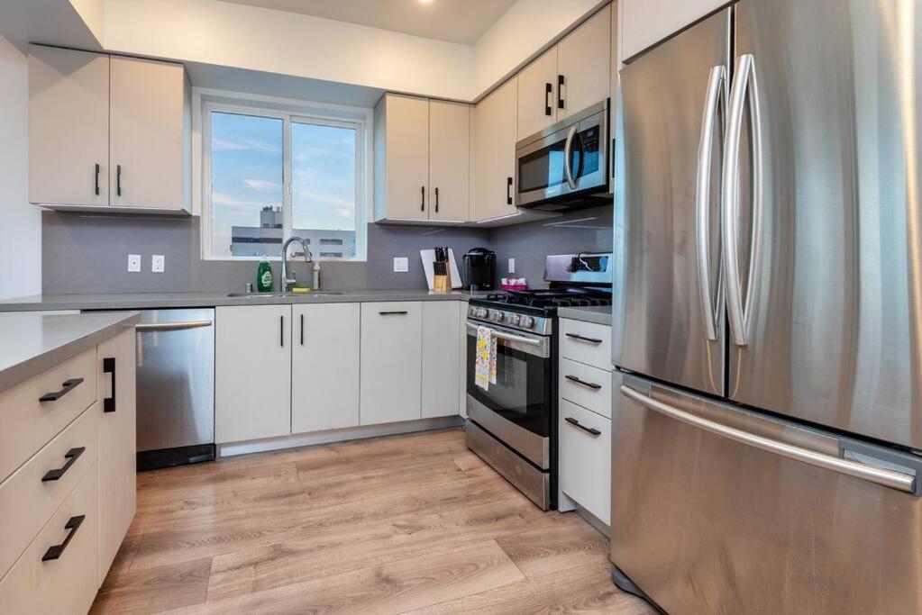 Chic And Elegant 2-bedroom Haven W/ Roof Deck *