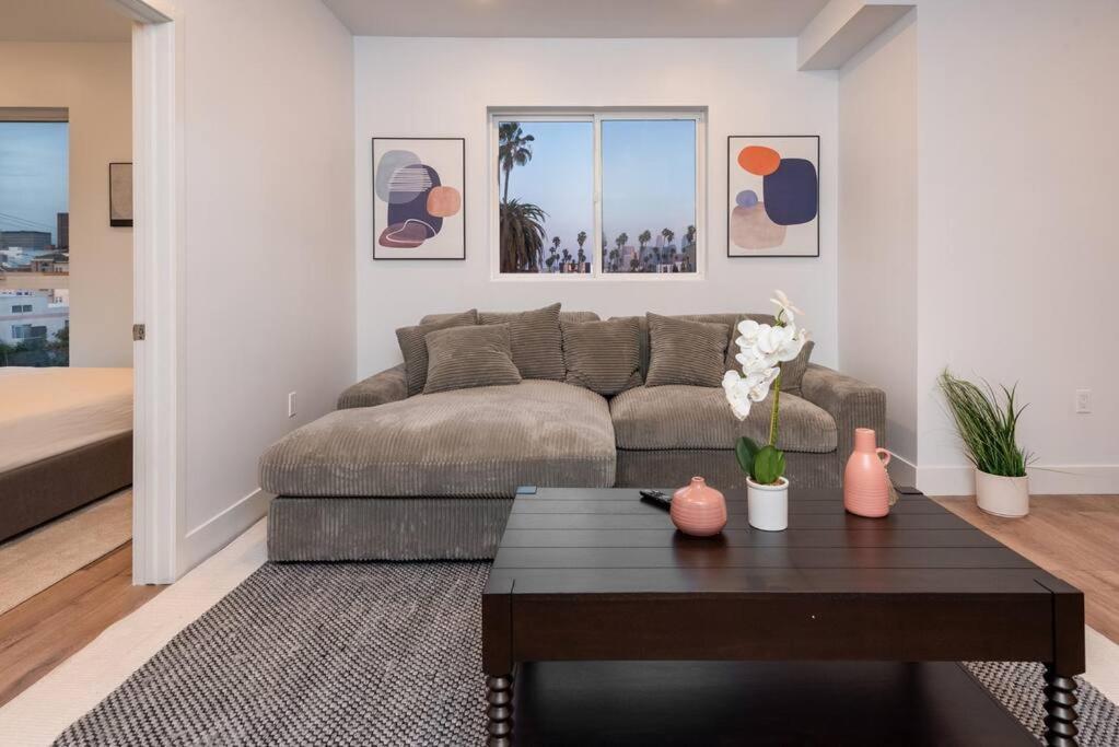 Chic And Elegant 2-bedroom Haven W/ Roof Deck Holiday home *