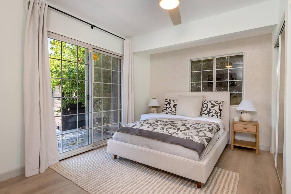 Luxurious 4-bedroom With Pool & Jacuzzi! Apartment *