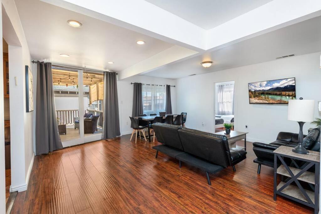 Holiday home Hollywood Vibes: Luxury 3br In Trendy West La *