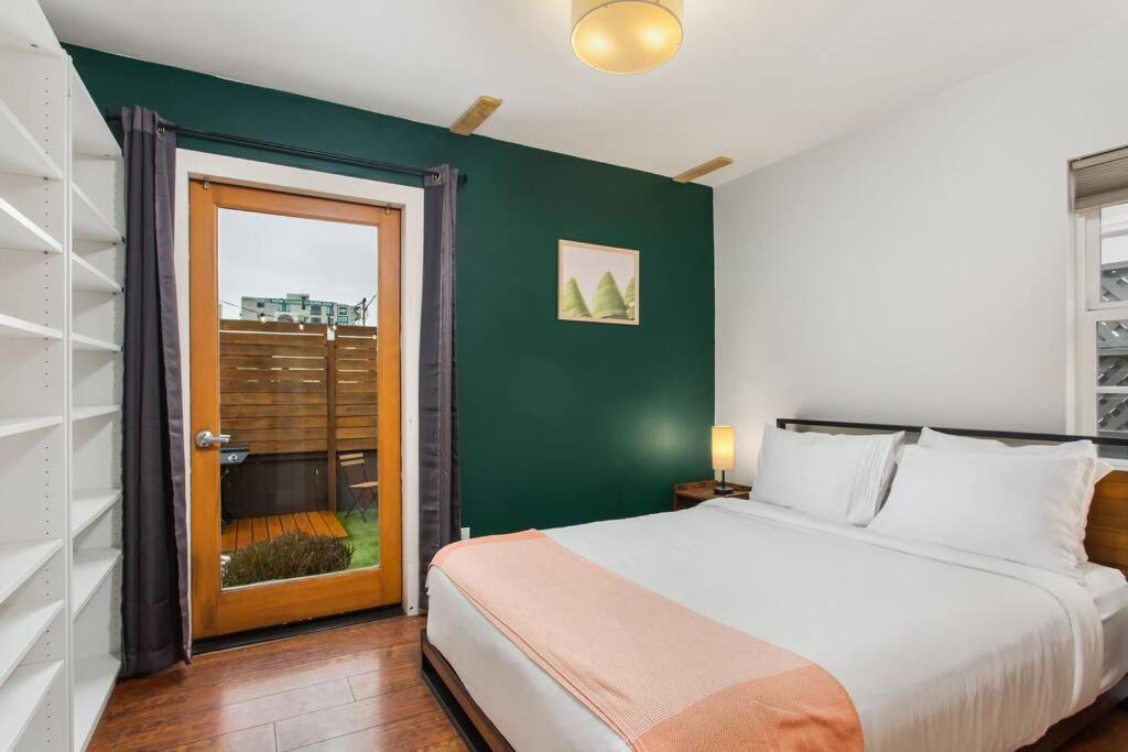 Downtown Culver House W/ Backyard, Ac & Garage Holiday home Los Angeles