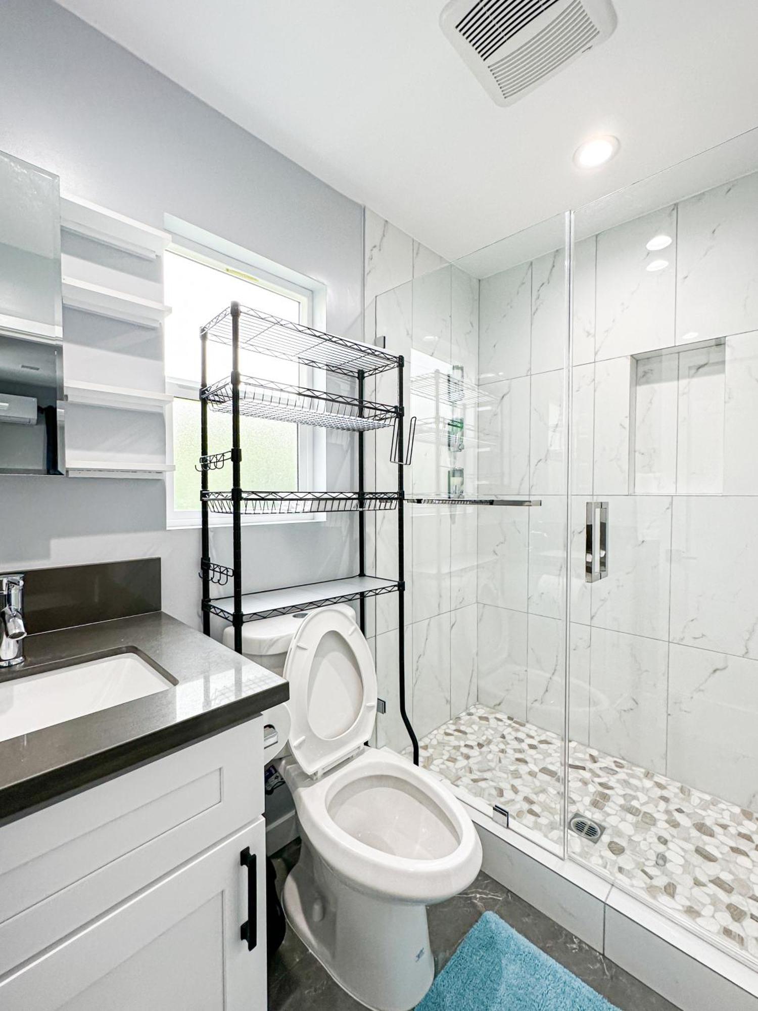 Spacious 4br-4ba In Hollywood-ful2-ww Holiday home