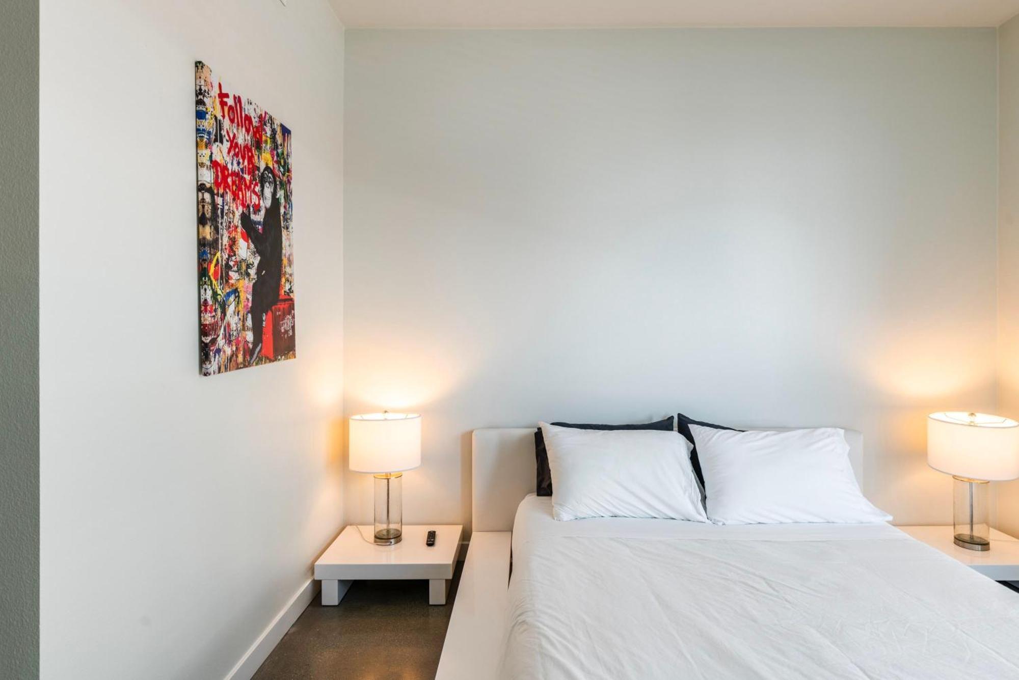 New 2br Luxury Hollywood