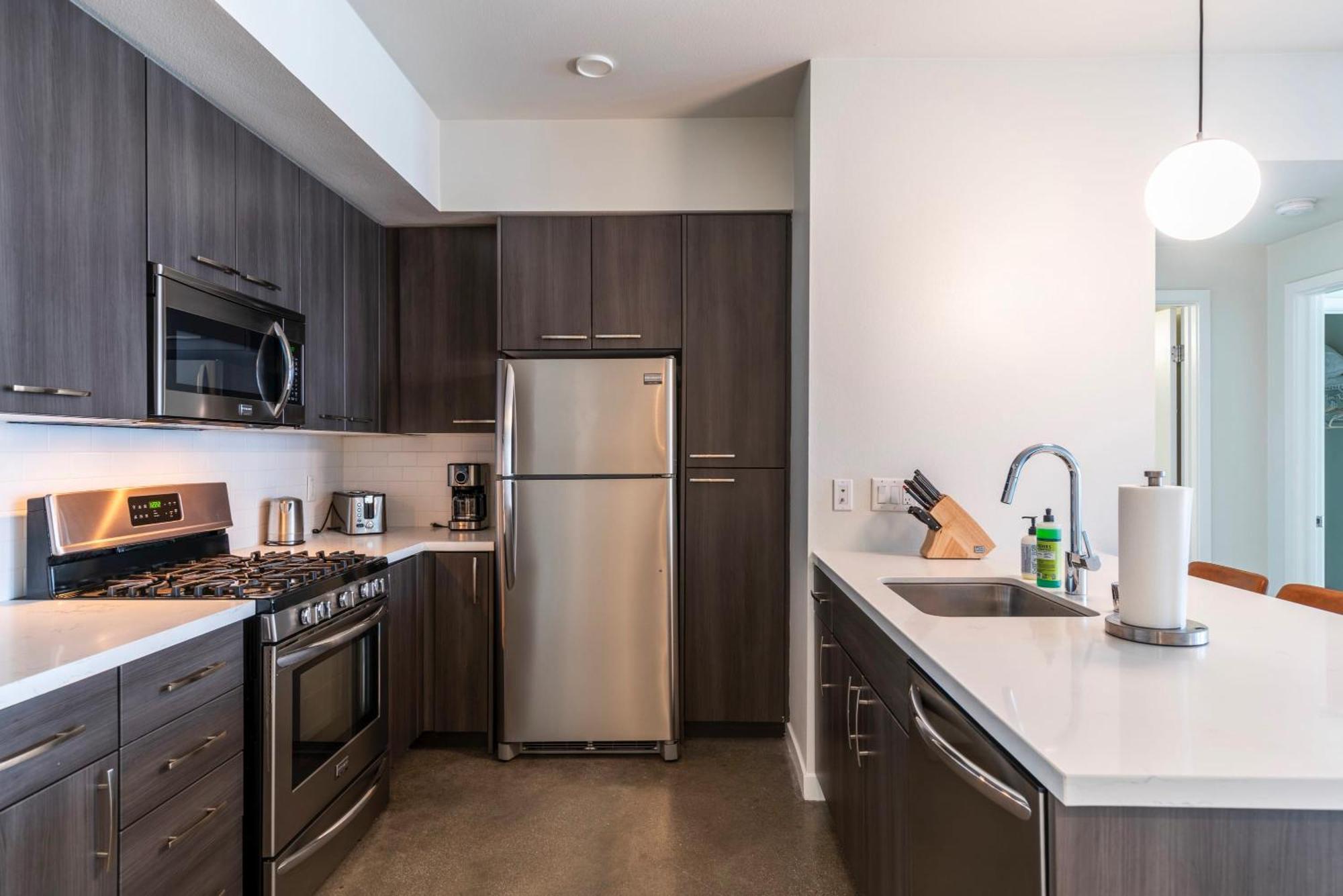 New 2br Luxury Hollywood * Los Angeles