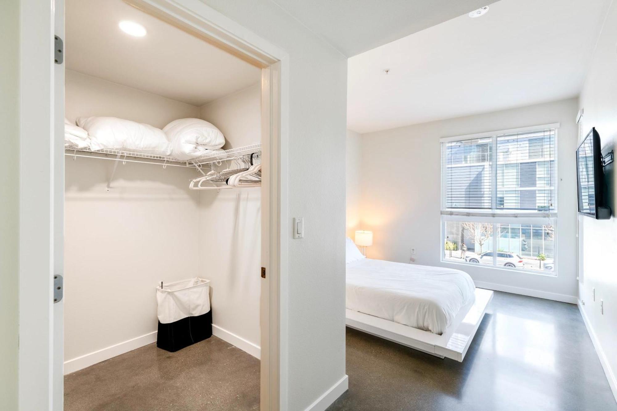 Apartment New 2br Luxury Hollywood