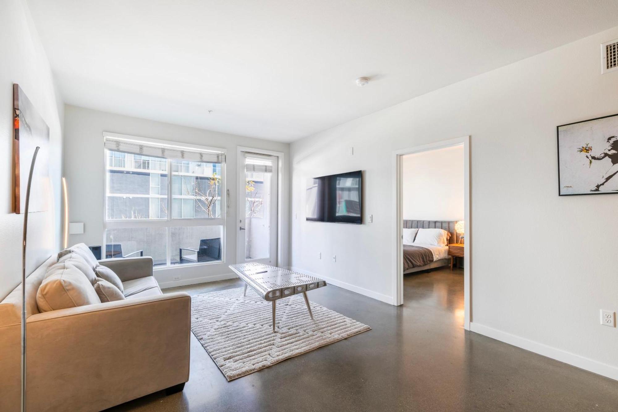 New 2br Luxury Hollywood * Los Angeles