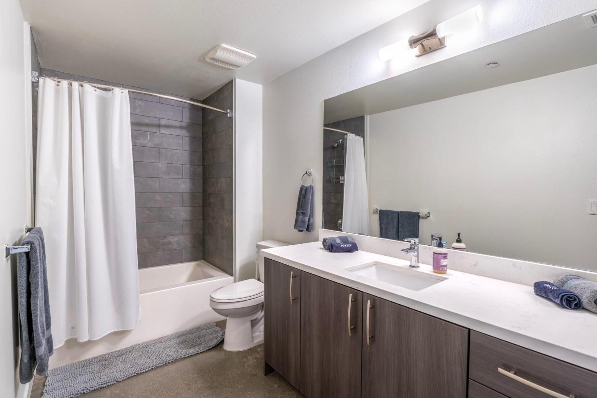 New 2br Luxury Hollywood * Los Angeles