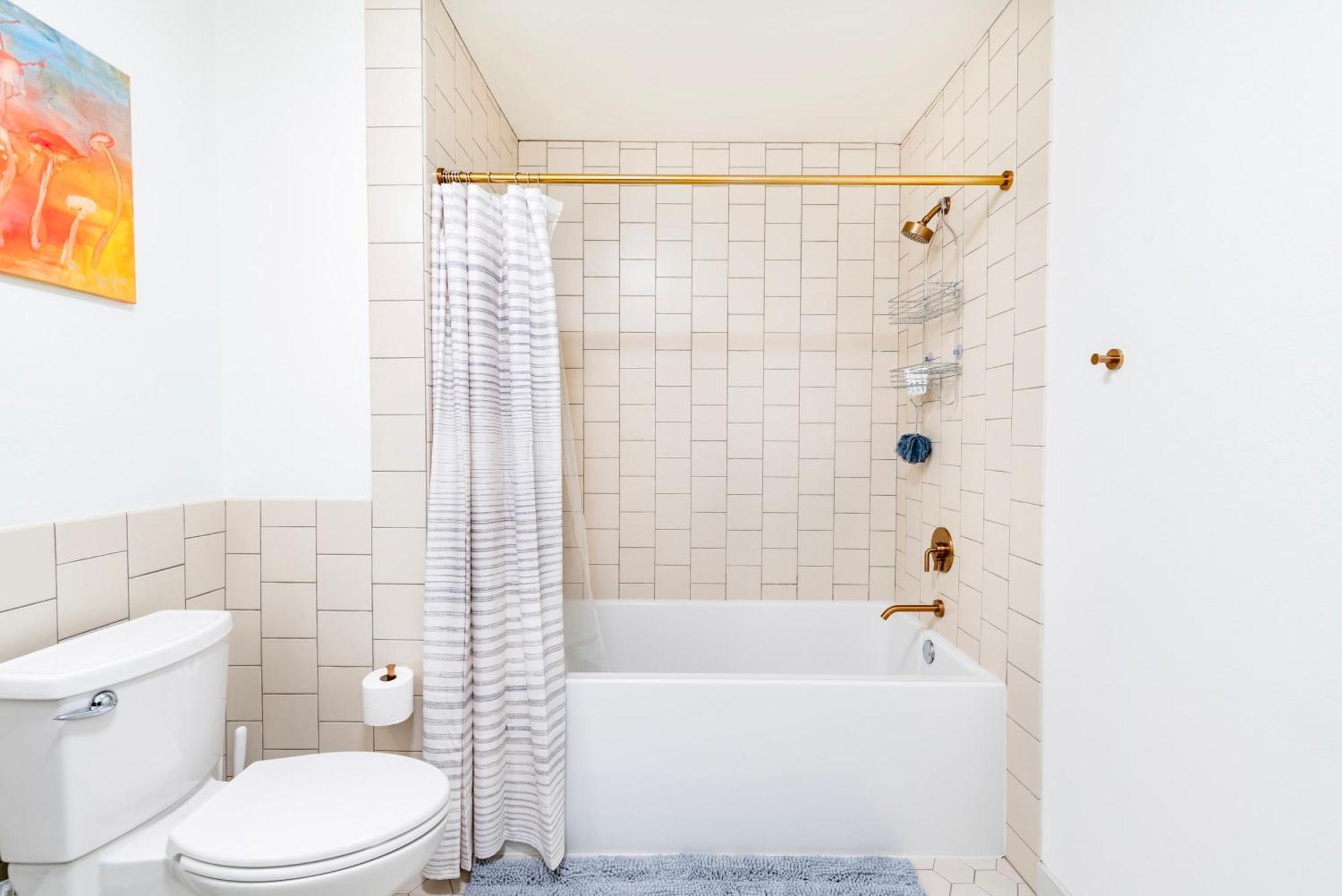 Hollywood 2 Bedroom Luxury Apartment