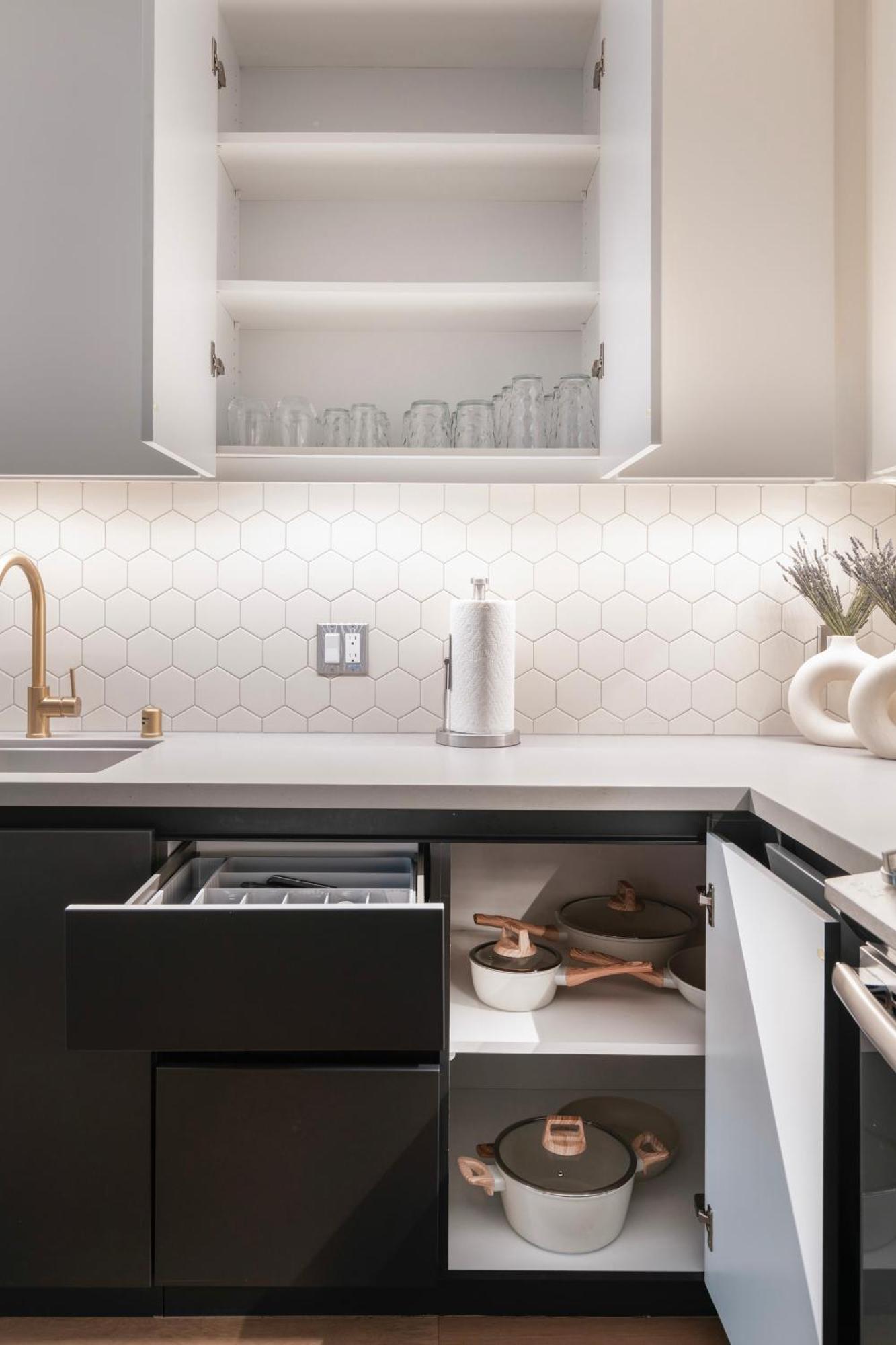 Apartment Hollywood 2 Bedroom Luxury