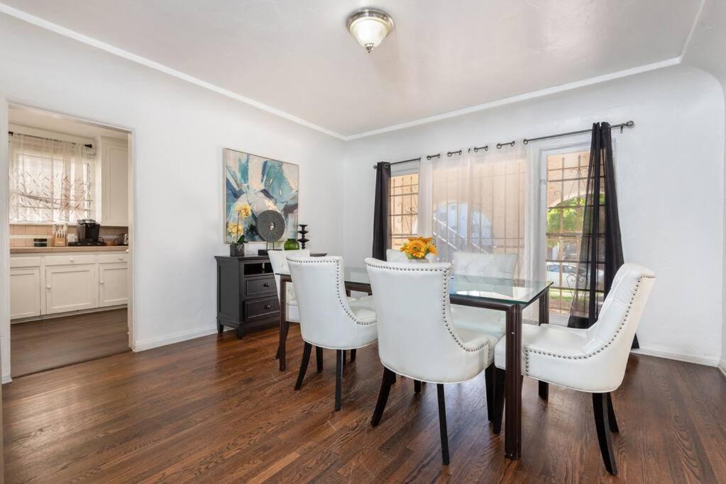 Casa de férias Serenity In The City: 2br W/ Hot Tub Los Angeles