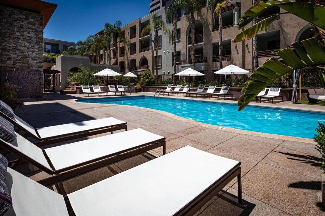 Apartment Woodland Hills Luxury 2 Bed Ca *