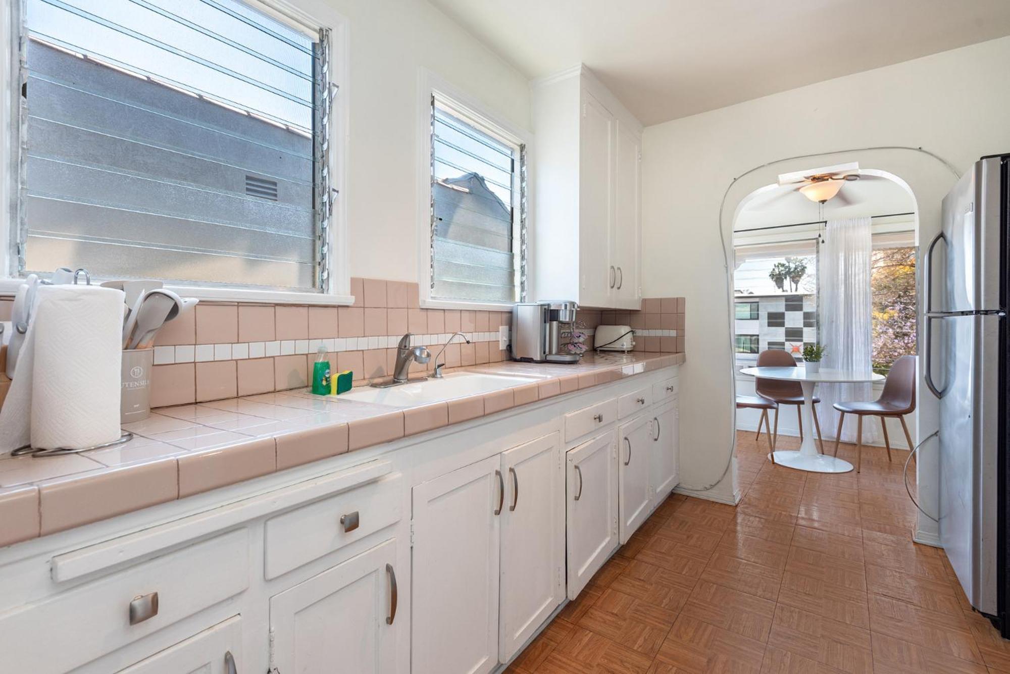 Spacious Family-friendly W/ Hot Tub Los Angeles