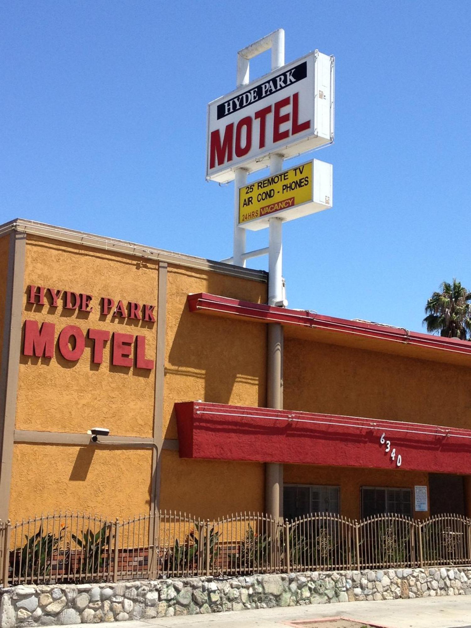 Motel Hyde Park 2*