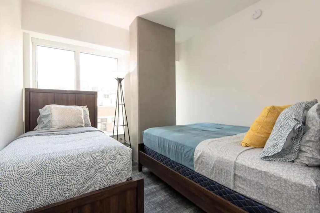 Apartamento Sleeps 9 Three Bedroom Heart Of Downtown Angeles