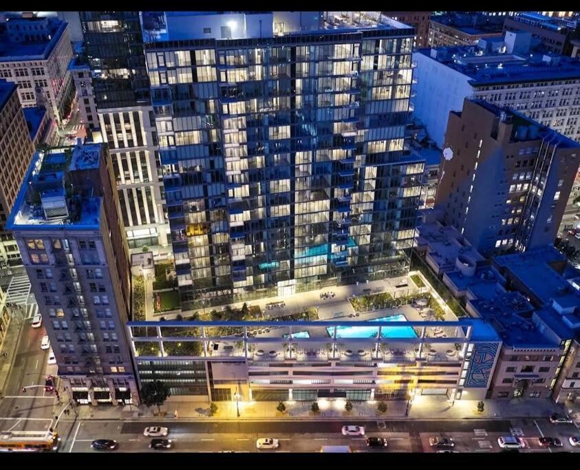 Apartamento Cripto Arena In 5 Min Sleeps 9 Three Bedrooms *