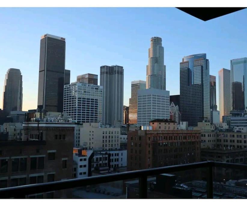 Apartamento Sleeps 9 Three Bedroom Heart Of Downtown Angeles Los Angeles