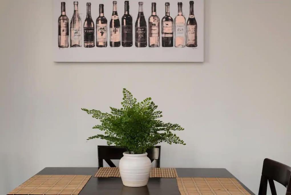 Apartamento Sleeps 9 Three Bedroom Heart Of Downtown Angeles Los Angeles