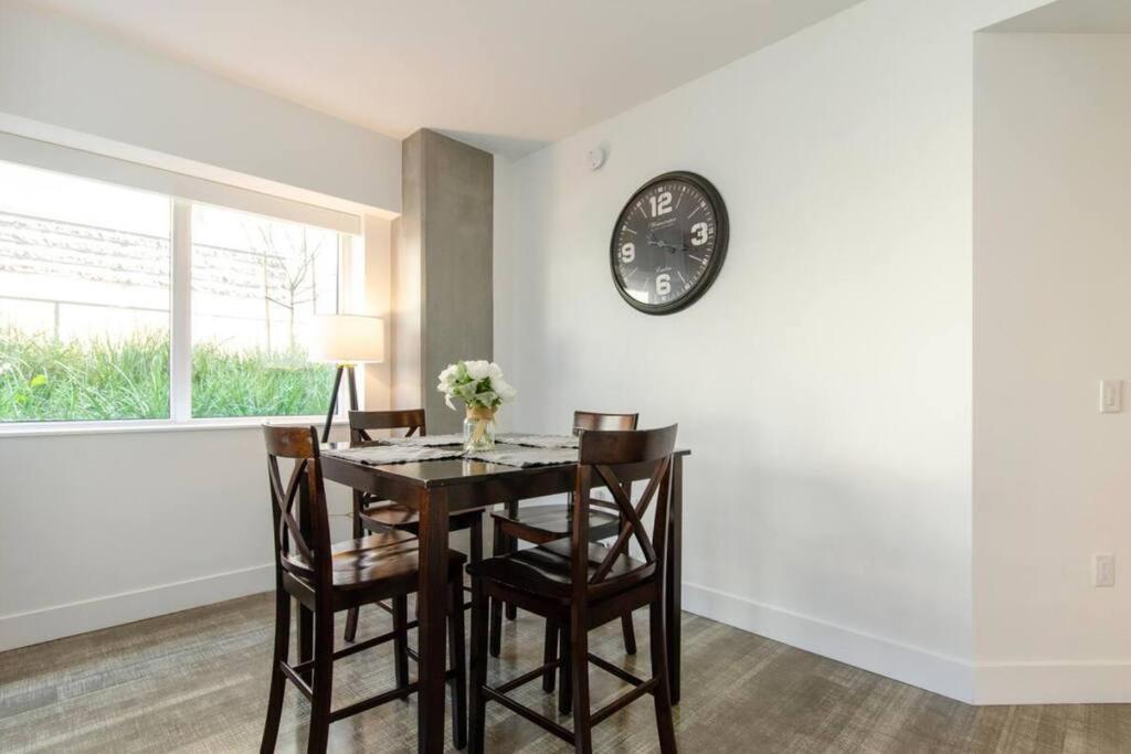 Apartamento Cripto Arena In 5 Min Sleeps 9 Three Bedrooms