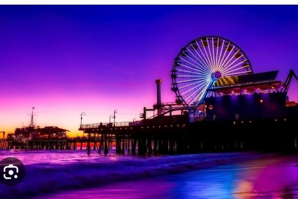 Santa Monica Pier 5 Min Walk Sleeps 5 Near Promenade