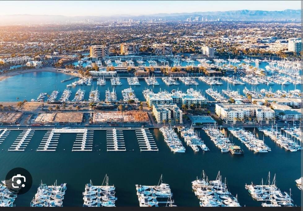 Sleep 7 Ocean View Two Bedroom Venice Beach 5 Min Walk Los Angeles