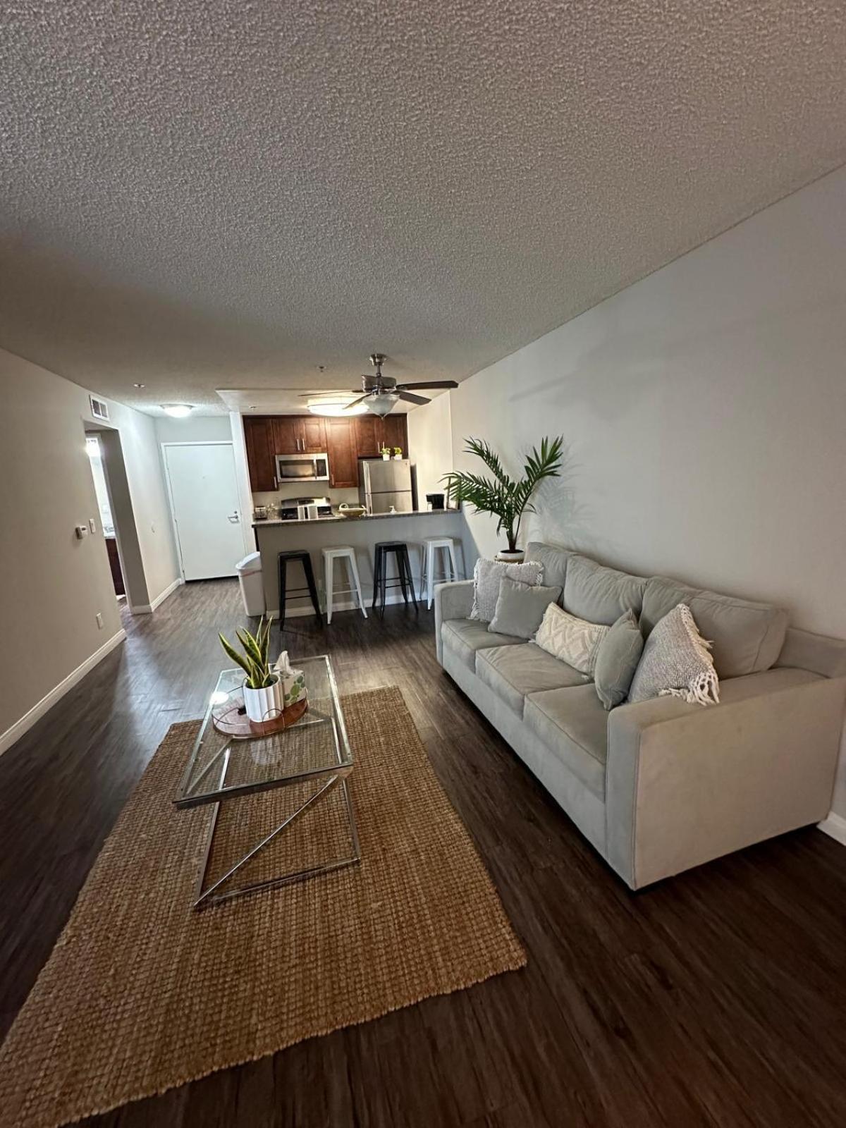 Apartment Incredible Two Bedroom Hollywood Free Parking *