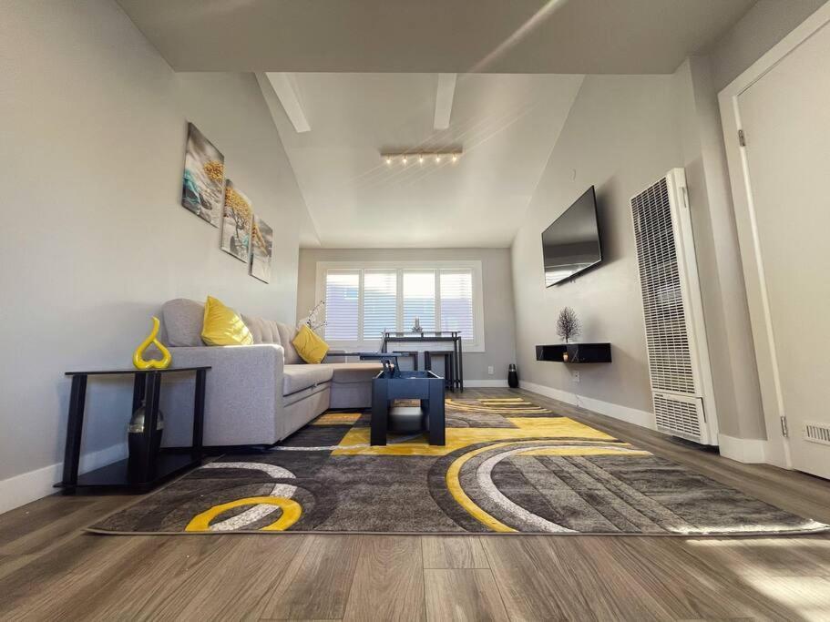 Apartment Nightly Modern 1 Bed 12a Los Angeles