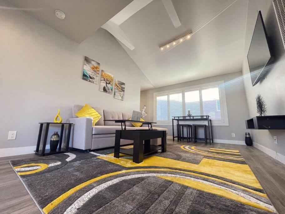 Nightly Modern 1 Bed 12a