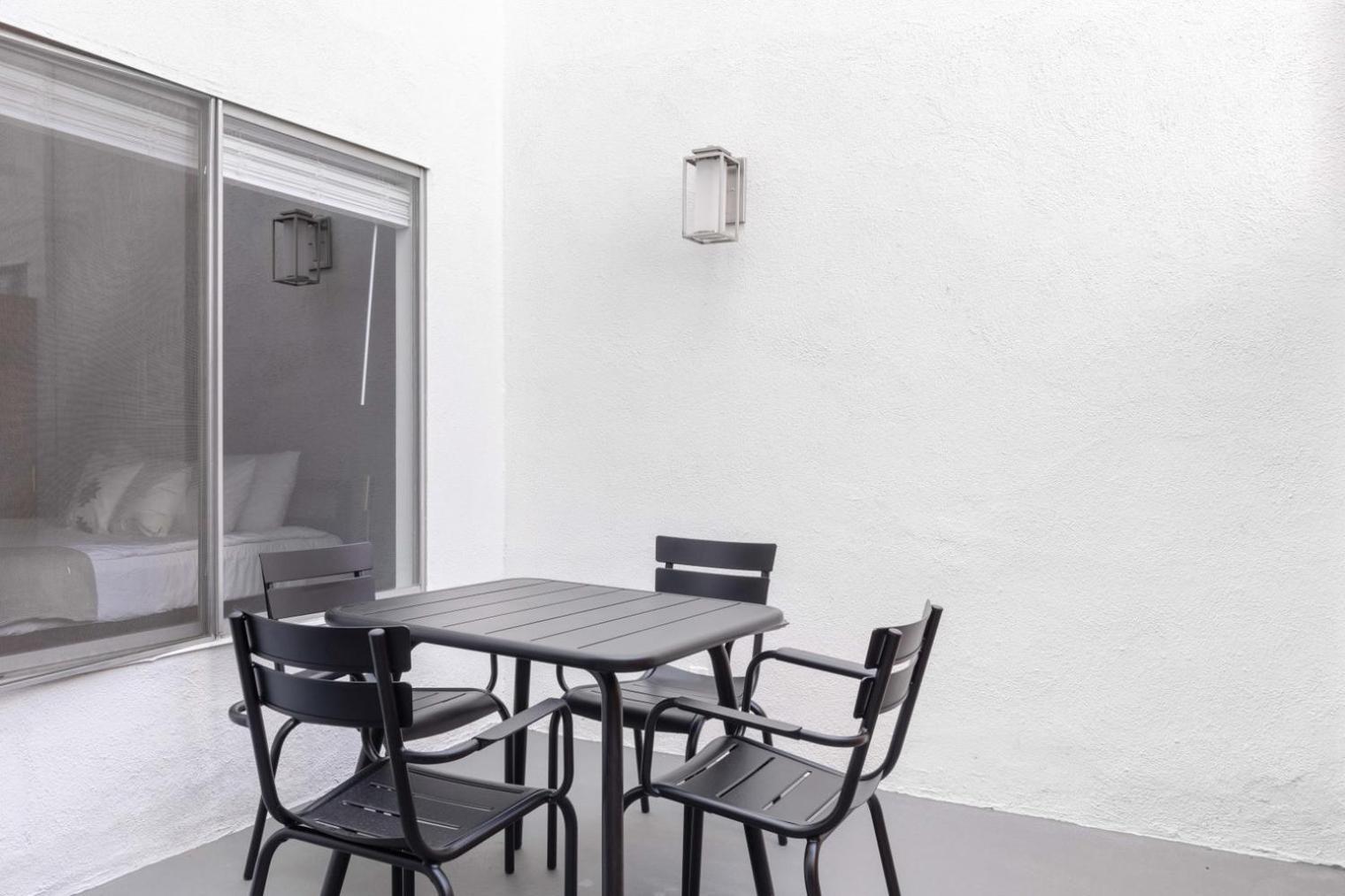 Beverly Hills 1br W Pool Nr Beverly Center Lax-280