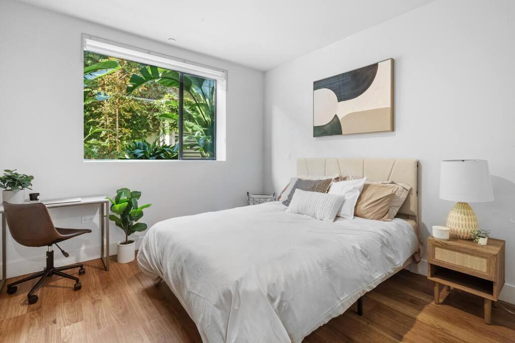 Versatile Luxury Oasis Apartment Los Angeles